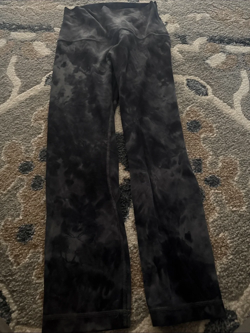 Lululemon align diamond dye pitch grey graphite Leggings Women size 4 (21”)